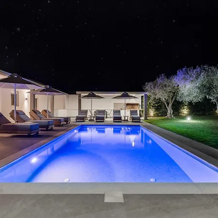 Garden House Villa Pefkochori