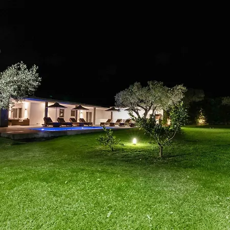 Garden House Вилла