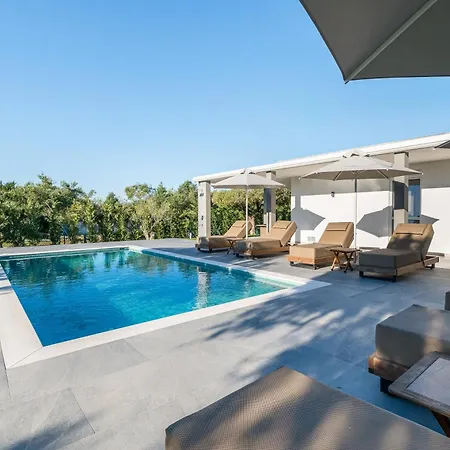 Garden House Вилла Пефкохори