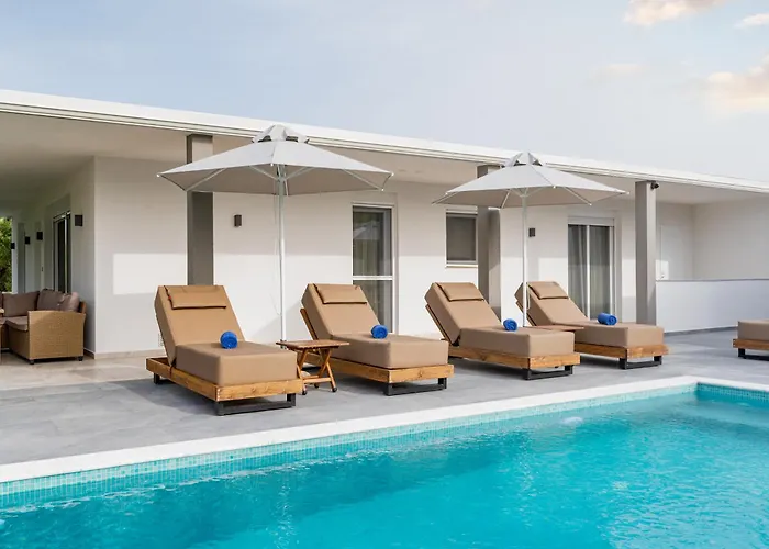 Garden House Villa