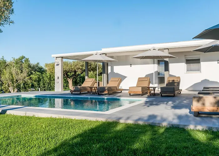 Garden House Pefkochori
