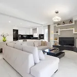 Вилла Garden House *