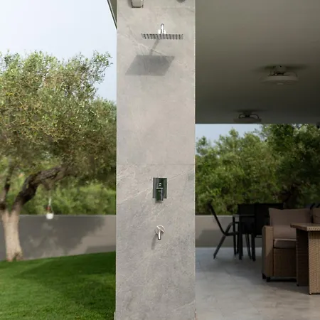 Vilă Garden House
