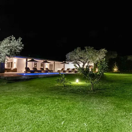 Garden House Vilă