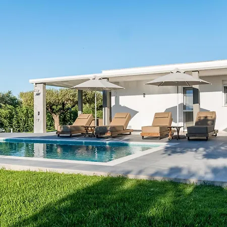 Garden House Pefkochori